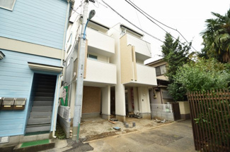 【外観】 | 現地見学や資料請求などお気軽にお問合わせ下さい。
周辺環境とあわせて現地ご案内致します。