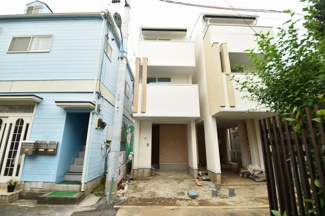 【外観】 | 現地見学や資料請求などお気軽にお問合わせ下さい。
周辺環境とあわせて現地ご案内致します。