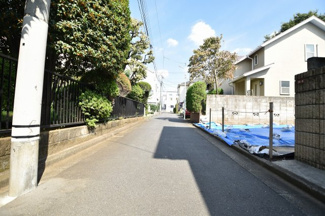 【前面道路含む現地写真】 | 現地見学や資料請求などお気軽にお問合わせ下さい。
周辺環境とあわせて現地ご案内致します。