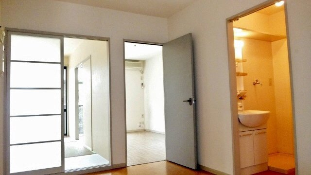 カタンクローバーⅡの居間・リビング|ダイニング６帖