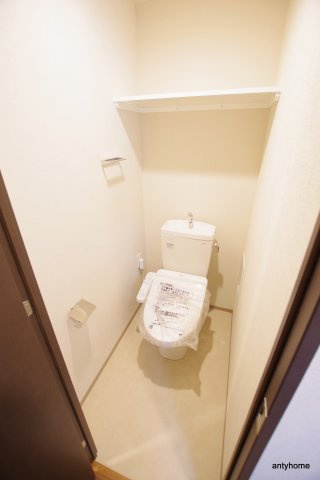 コンフォリア・リヴ新大阪Q　仲介手数料無料のトイレ