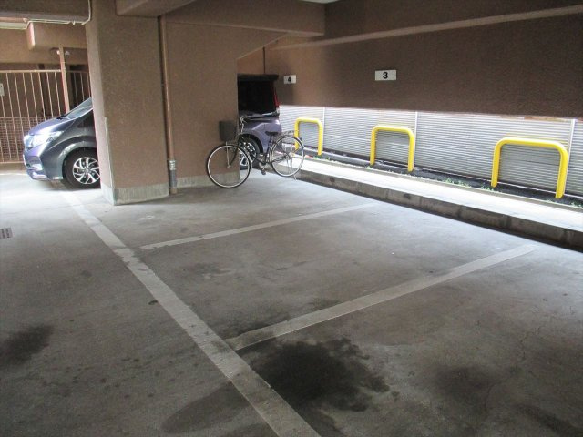 ジャルダン老松｜名古屋市の賃貸ならMy賃貸の駐車場|ジャルダン老松