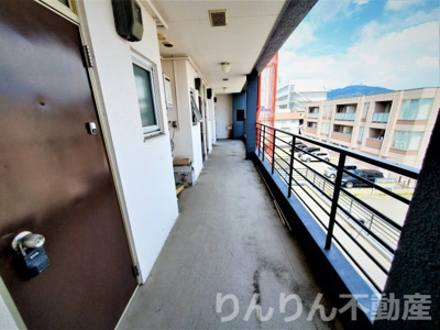 【ロビー】 | アーバンスタイル山城 | ゆとりのあるロビーです