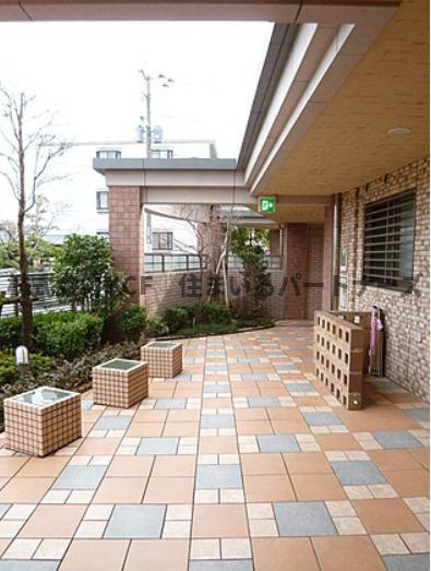 ヴィルヌーブ合川のエントランス|ゆとりのあるエントランスです