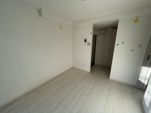 ロイヤルメゾン幕張本郷の玄関