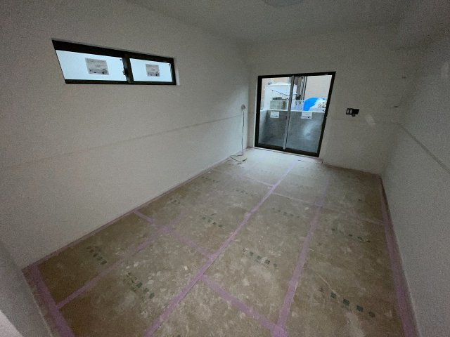 船橋市前原西１丁目のアパートの洋室