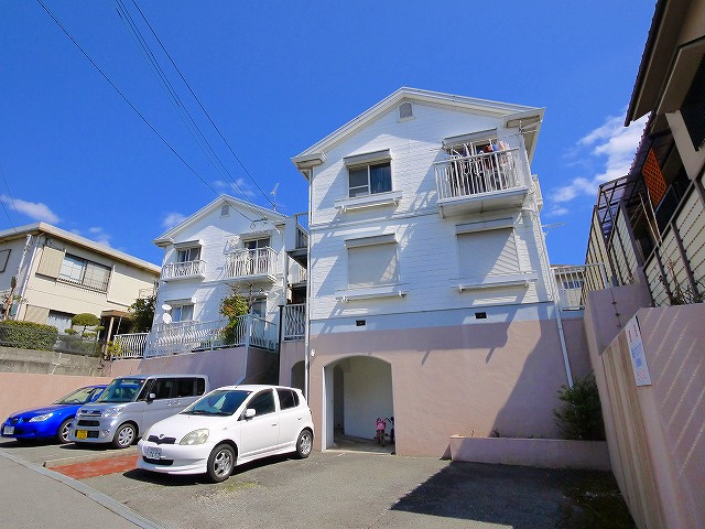 生駒川パークハイツの外観|外はこのようになっています