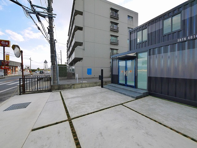 七条東町店舗の駐車場