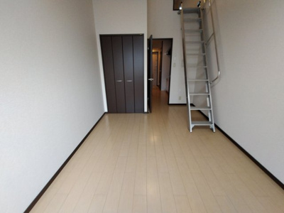 | エスティームⅡ番館