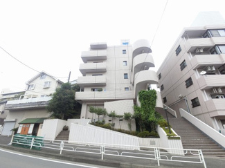 【外観】 | 総戸数１９戸、昭和６０年８月築、管理人は日勤勤務につき管理体制良好です♪