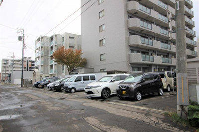 【駐車場】 | グラン・コート南8条 | 駐車場空き有です！