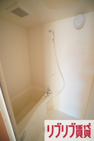 ユイマール末広の浴室