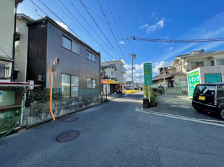 【前面道路含む現地写真】