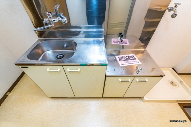 ブラウンヒルズ1番館のキッチン