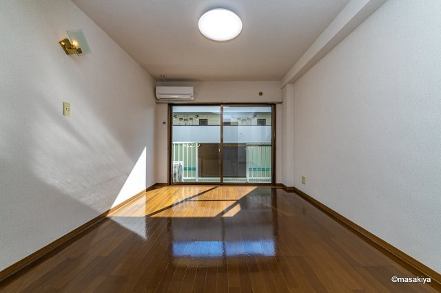 ブラウンヒルズ1番館の居間・リビング|リビング