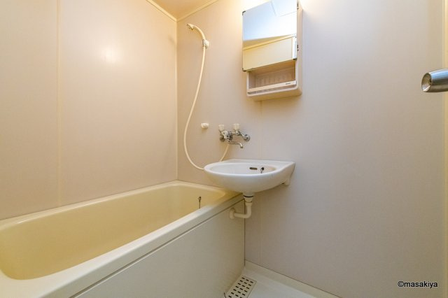 ブラウンヒルズ1番館の居間・リビング