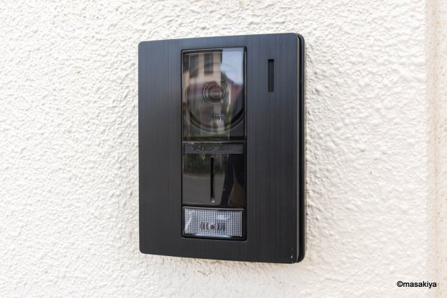 ブラウンヒルズ1番館のエントランス