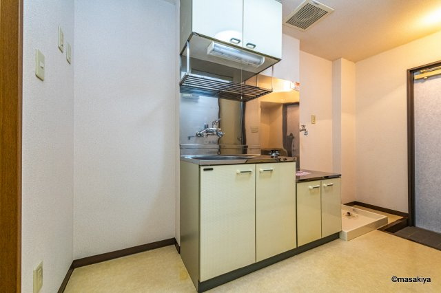 ブラウンヒルズ1番館のキッチン