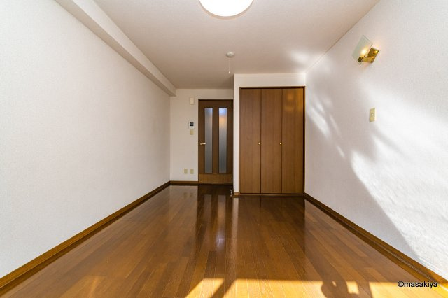 ブラウンヒルズ1番館の寝室