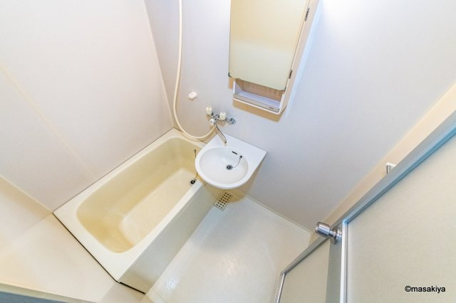 ブラウンヒルズ1番館の浴室|お風呂