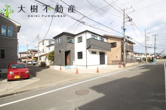 【前面道路含む現地写真】 | 宅地建物取引士による不動産のご説明・現地のご案内、住宅金融普及協会住宅ローンアドバイザーが住宅ローンのアドバイスから融資実行までのお手伝いをしっかりサポートします♪
