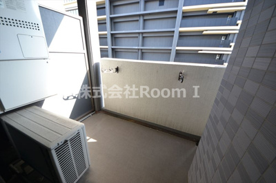 【バルコニー】 | プレサンス堺筋本町駅前 | 陽当たり良好なバルコニーです