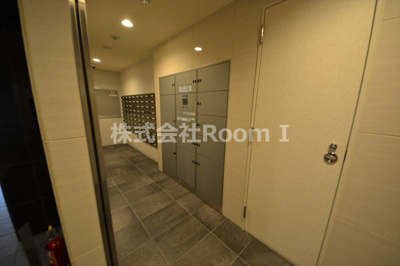 【その他共用部分】 | プレサンス堺筋本町駅前 | ゆとりのあるロビーです