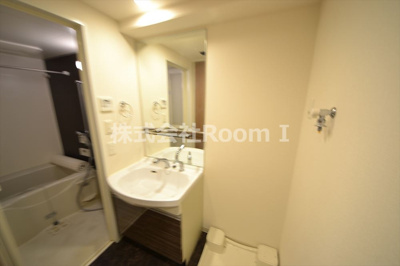 【洗面所】 | プレサンス堺筋本町駅前 | 忙しい朝には欠かせない洗面所です