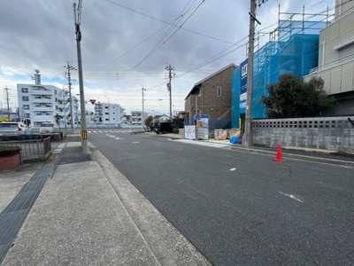 【前面道路含む現地写真】 | 昭和区檀溪通第2期　全1棟　1号棟＜仲介手数料無料＞八事小・駒方中　新築一戸建て | 2/16撮影
住宅ローンアドバイザーの村田です。住宅ローン審査が通らなかった方、あきらめる前にご相談ください。