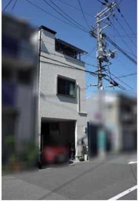 【外観】 | 大阪市北区長柄中2丁目　中古戸建 | 屋根付き駐車場になります！高さも有りますよ！
