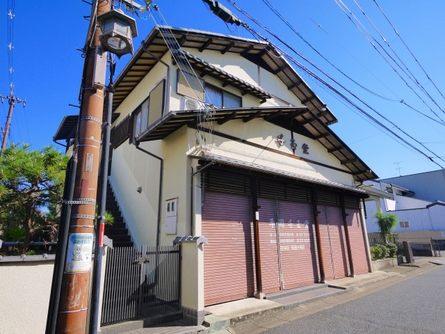奈良市鳴川町店舗の周辺