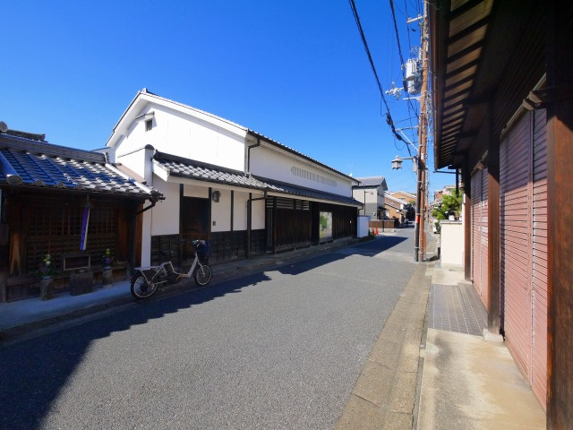 奈良市鳴川町店舗の周辺
