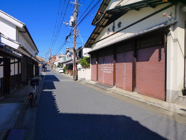 奈良市鳴川町店舗の周辺
