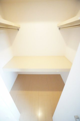【収納】 | グレイスコート | ※同物件、同タイプ、間取り反転のお部屋です※角部屋の為二面採光になります。