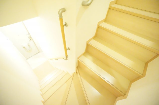 【内装】 | グレイスコート | ※同物件、同タイプ、間取り反転のお部屋です※角部屋の為二面採光になります。