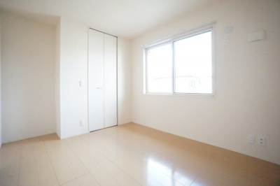【洋室】 | グレイスコート | ※同物件、同タイプ、間取り反転のお部屋です※角部屋の為二面採光になります。