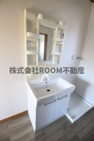 グリーンコーポ立野の独立洗面台|使いやすい独立洗面台です