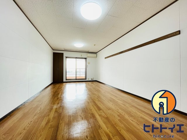 松福園六番館の居間・リビング