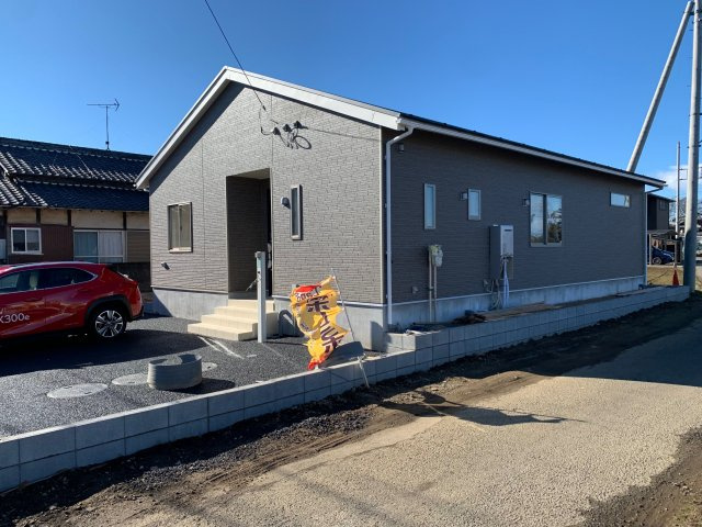 【新築】川越市古市場新築住宅 全1棟の外観|珍しい平屋建て
内覧できます♬