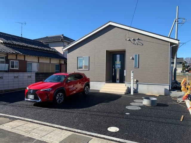 【新築】川越市古市場新築住宅 全1棟の外観|ぜひお気軽にお問い合わせください！
建物のことなど詳しくご説明してます