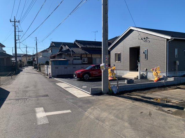 【新築】川越市古市場新築住宅 全1棟の前面道路含む現地写真|前面道路含む現地写真です
