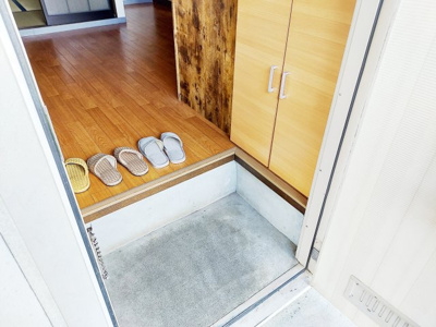 【玄関】 | コーポマロンＡ