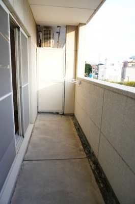 【バルコニー】 | ストーンパレス2