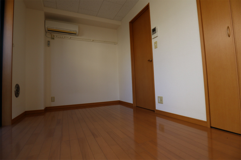 LEO拾番館の居間・リビング