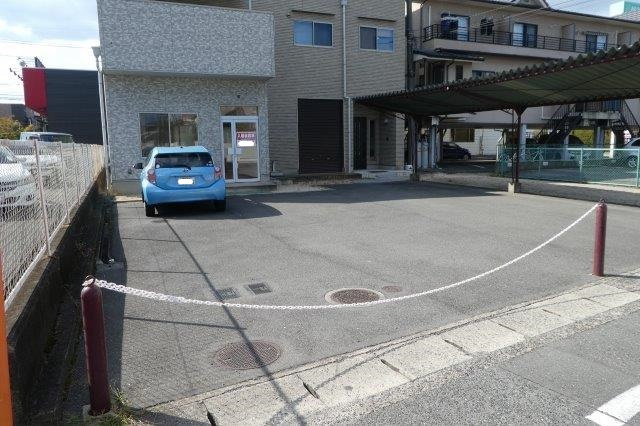 沖新町I貸事務所・店舗の駐車場
