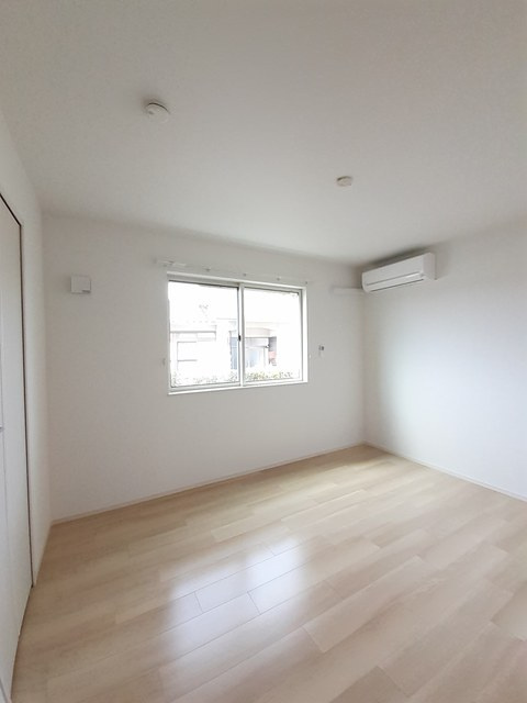 グランメゾンEの洋室