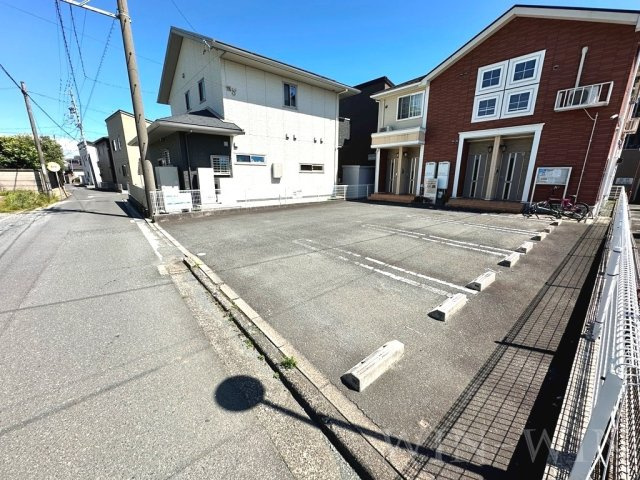 エクセレント野田の駐車場