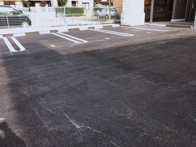 K TOWN津新町の駐車場