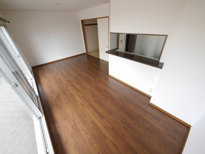 【居間・リビング】 | オーズタウンウエストスクエアⅣ番館