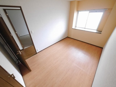 【洋室】 | オーズタウンウエストスクエアⅣ番館